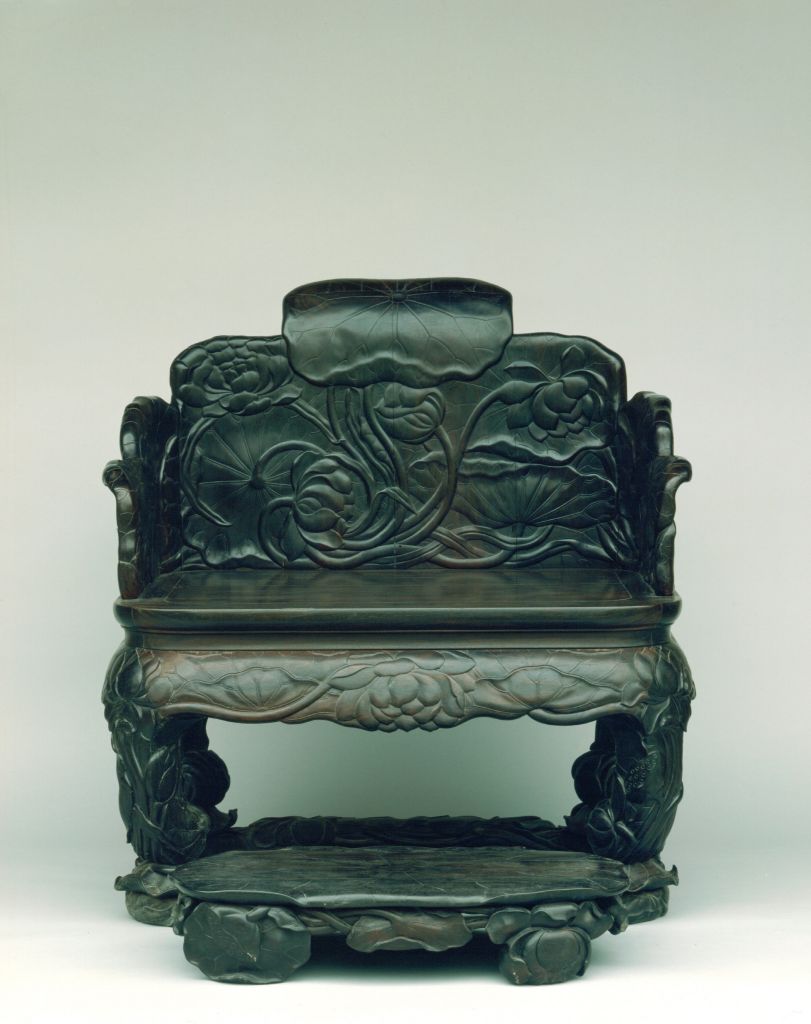 图片[1]-Rosewood carved lotus throne-China Archive